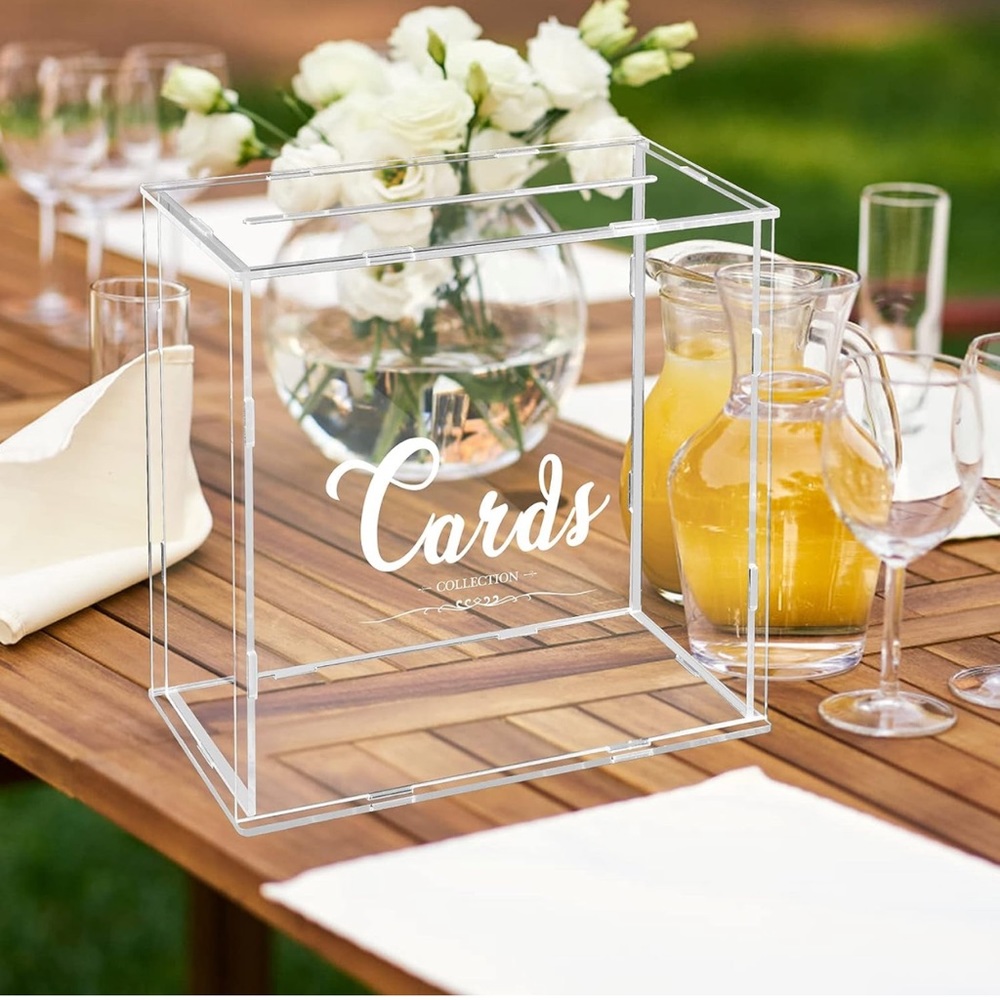 BRAND NEW Acrylic Card Box